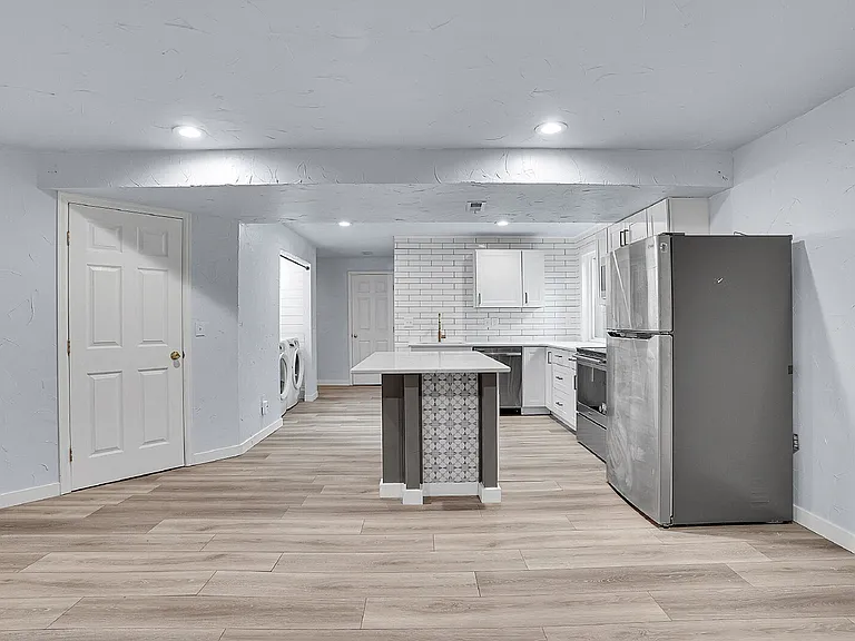 8065 Eagleview Dr — Photo 27