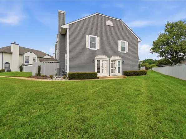772 Ridge Cir, Chesapeake, VA 23320