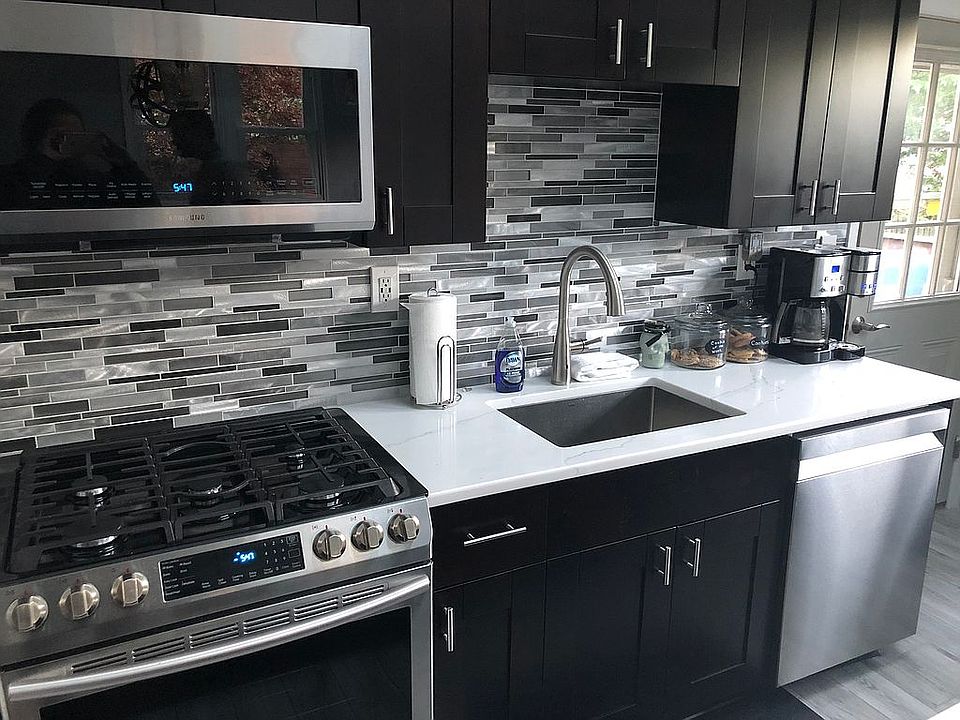 1st image of 590 Fawn Dr
