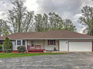687 N Meridian Rd, Valparaiso, IN 46385