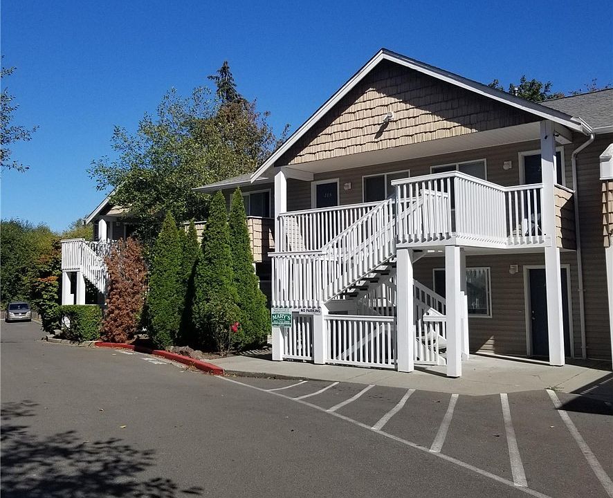 1st image of 15101 Admiralty Way APT 203