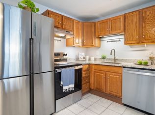 35 Bayview Ter APT 3, Danvers, MA 01923