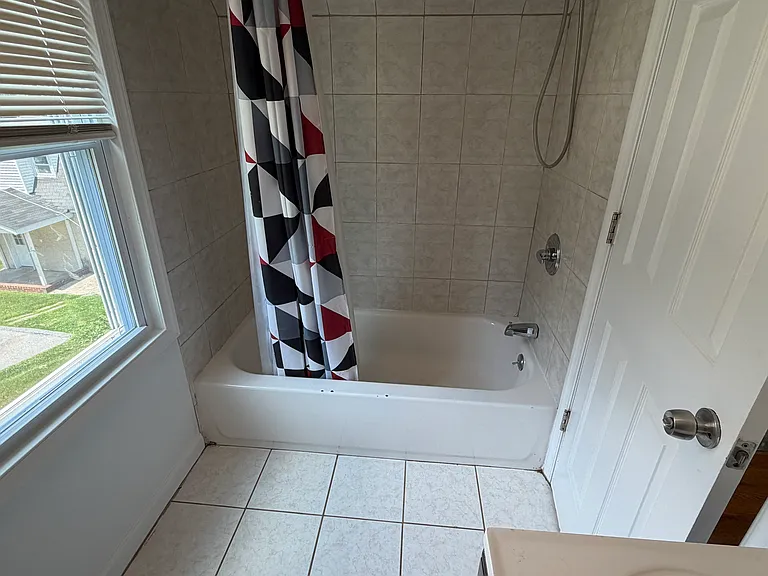 1057 Front St — Photo 8