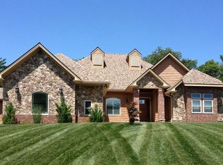 3 Spring Brook Ln, Lakeville, MA 02347
