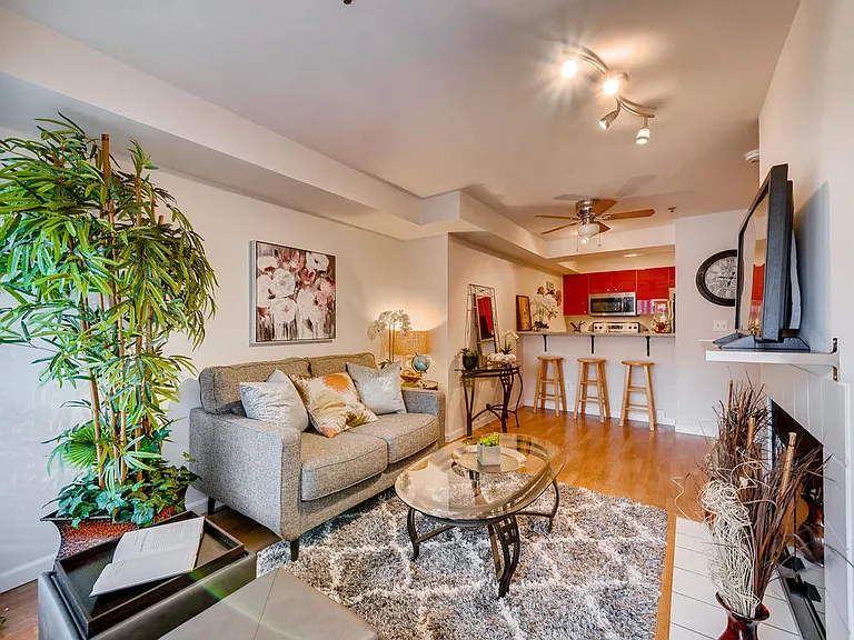 530 Melrose Ave E #507 — Photo 16
