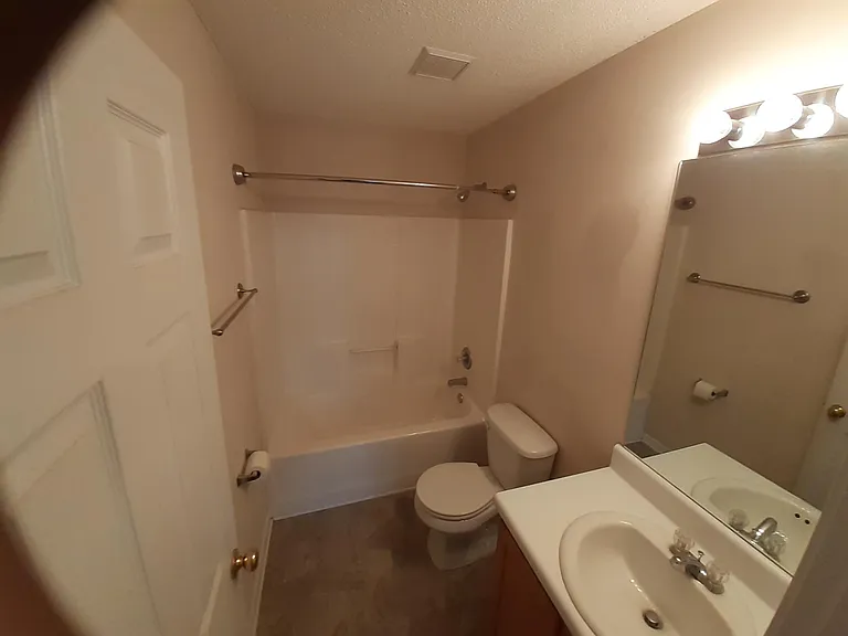 113 Madison Pl — Photo 4