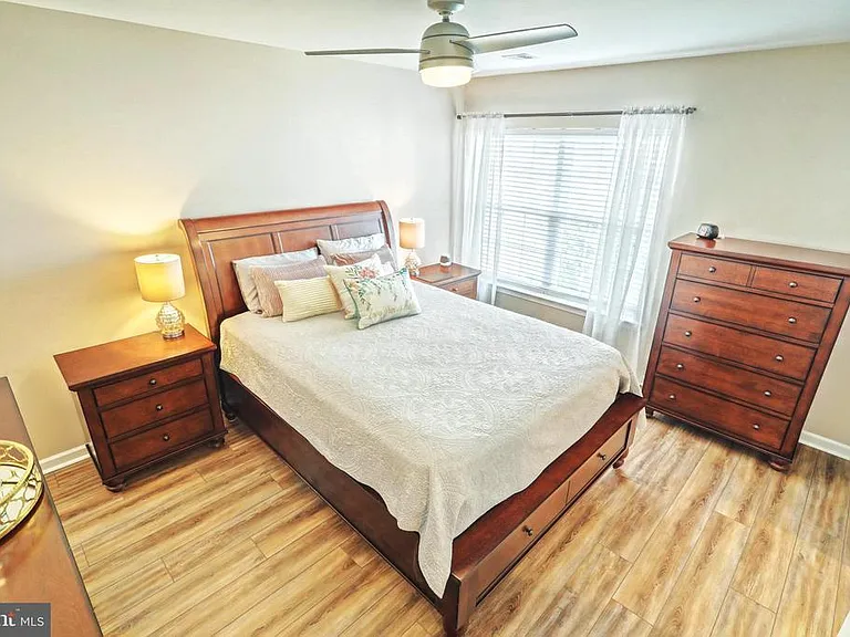 2723 Foxshire Dr — Photo 20