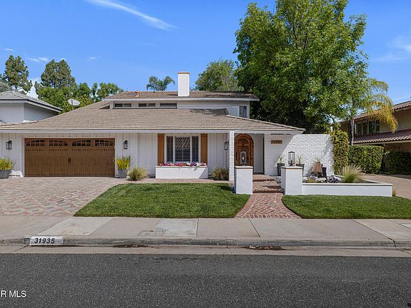 2nd image of 31935 Kingspark Ct