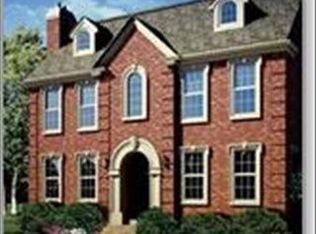 1092 Oak St, Winnetka, IL 60093