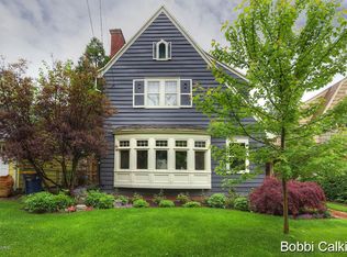 66 College Ave NE, Grand Rapids, MI 49503