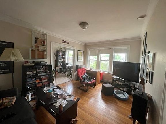 3rd image of 4801 N Bell Ave APT 3N