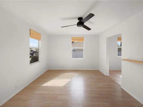 21421 Horst Ave, Hawaiian Gardens, CA 90716
