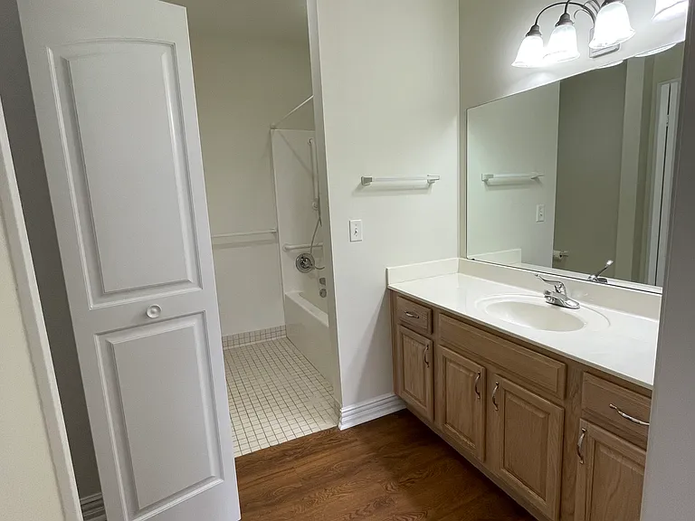 1801 Forest Hills Blvd #110 — Photo 6