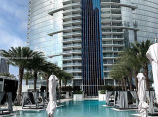 Paramount Miami Worldcent, Miami, FL 33132