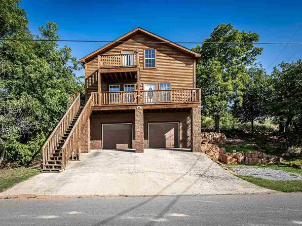 89 E Lake Dr, Medicine Park, OK 73557