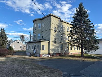 206 Fairview Ave, Chicopee, MA, 01013