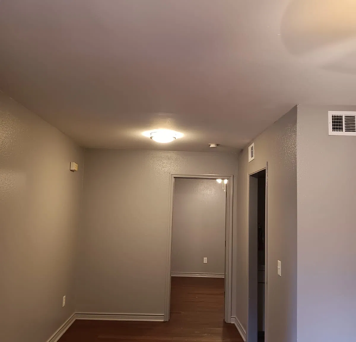 1 bed, 500 sqft, $595 — Photo 3