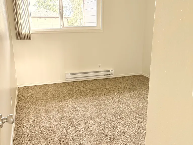 6854 NE Multnomah St #6854 — Photo 14