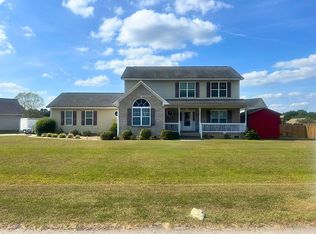 831 Raspberry Rd, Stedman, NC 28391