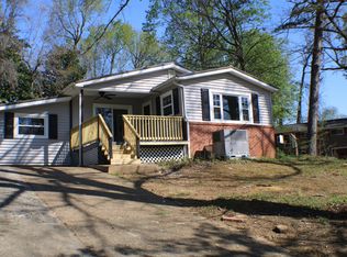 327 Shanty Lake Dr, Chattanooga, TN 37419