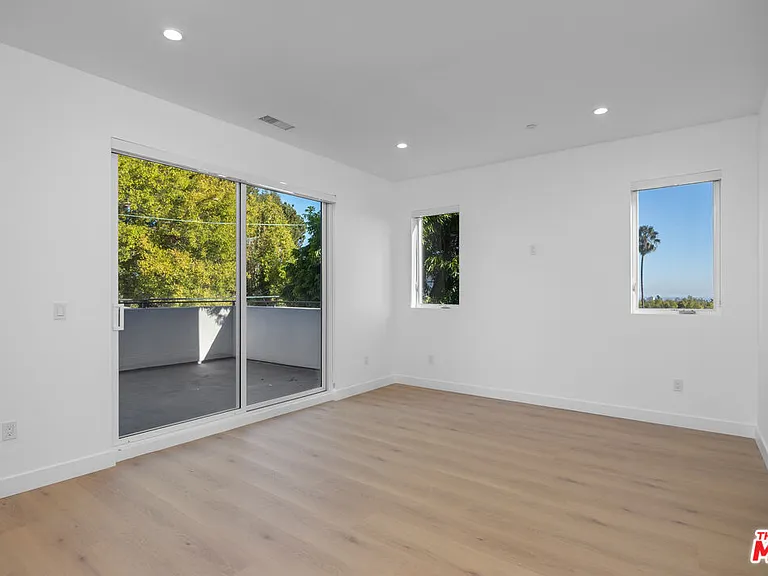 1330 Mohawk St — Photo 6