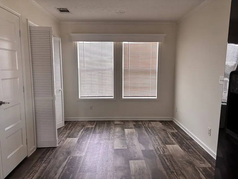 459 Emden St #459 — Photo 8