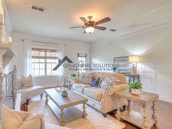 5th image of 1008 Beverly Ln