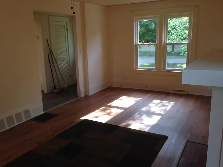 829 S Center St — Photo 10