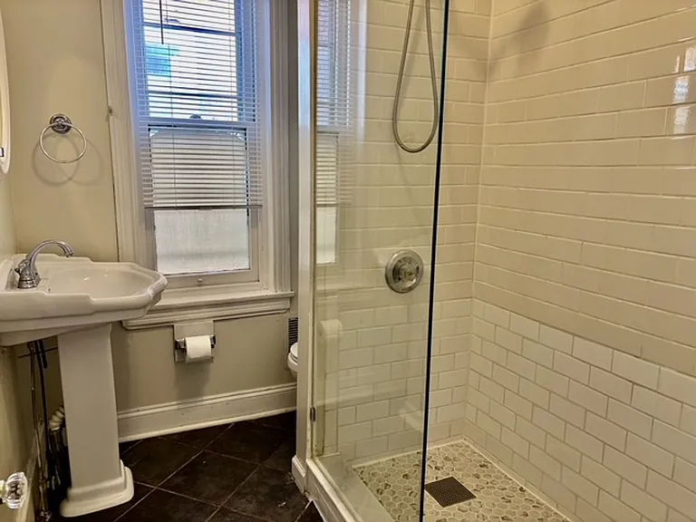 2503 Carpenter St — Photo 19