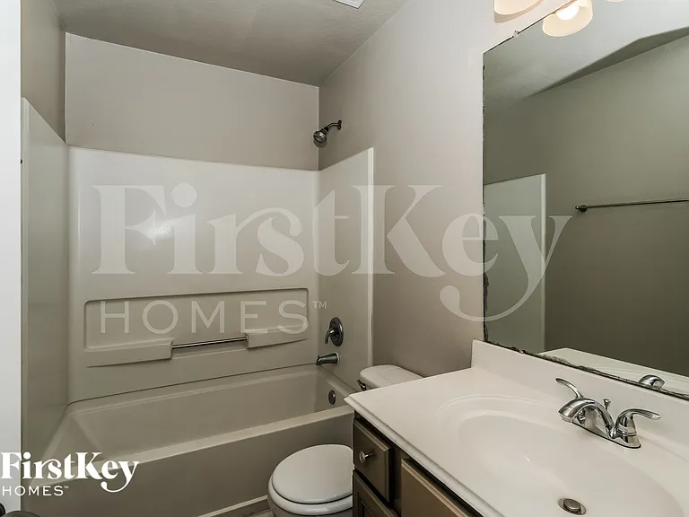 19943 Crested Hill Ln — Photo 17