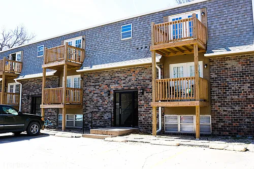 906 Osage Photo 1