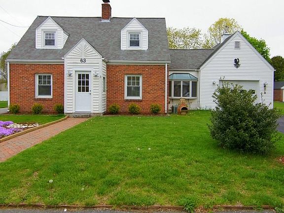 63 Miner Avenue, Waterford, CT - Exterior
        Front