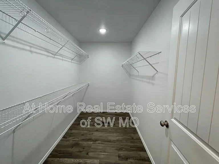 3862 W Linwood St — Photo 10