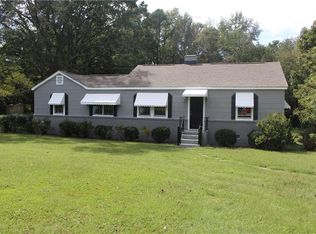 9 Walnut Ln, Travelers Rest, SC 29690