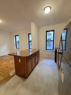 Rented by R New York | media 10