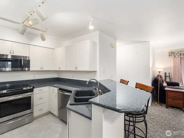 11130 SE 208th Street #H103, Kent, WA 98031