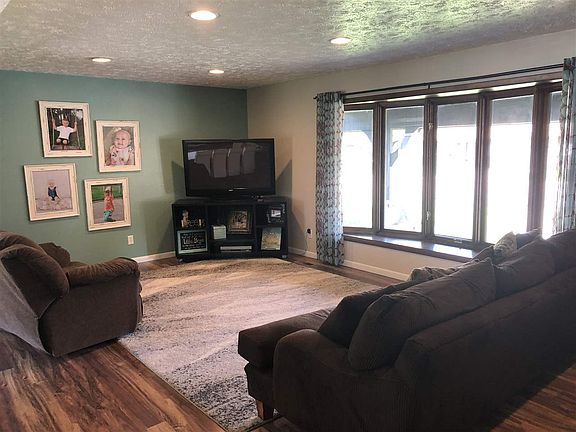 5th image of 2020 William Ave