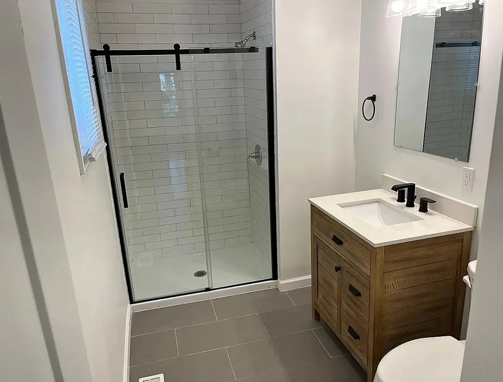 2 bed, 850 sqft, $2,300 — Photo 4