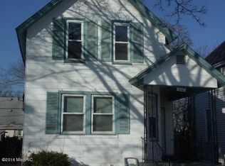 1047 Jennette Ave NW, Grand Rapids, MI 49504