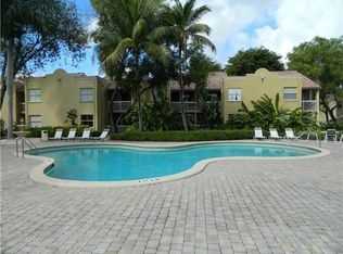 9761 NW 49th Ter, Doral, FL 33178