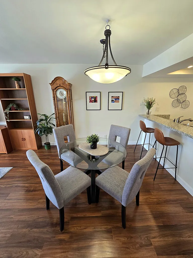 1 bed, 1.0 bath, $3,125 — Photo 3