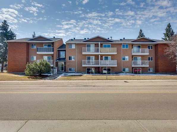 41 N Bennett St #103, Red Deer, AB T4R 1V4
