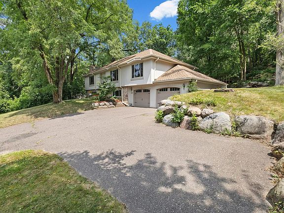 3rd image of 4115 Williston Rd