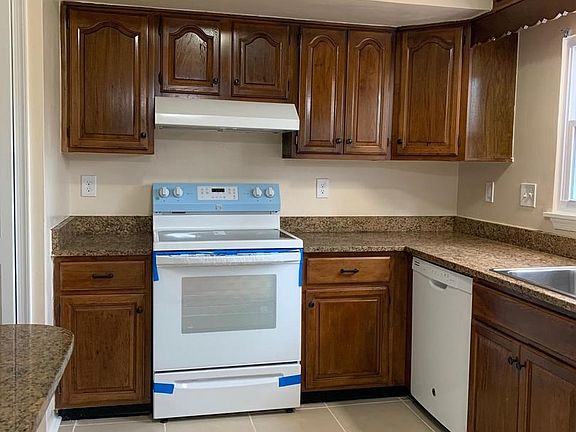 5th image of 18111 Kitchen House Ct