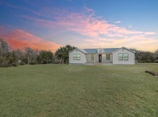 334 Schmidtzinsky Rd, Fredericksburg, TX 78624