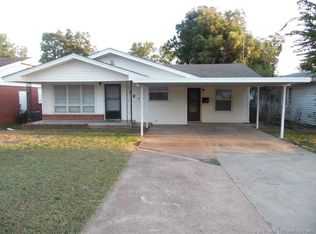 727 W 22nd St, Ada, OK 74820