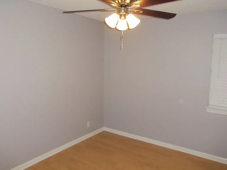 3305 Dolphin Cv #A — Photo 3