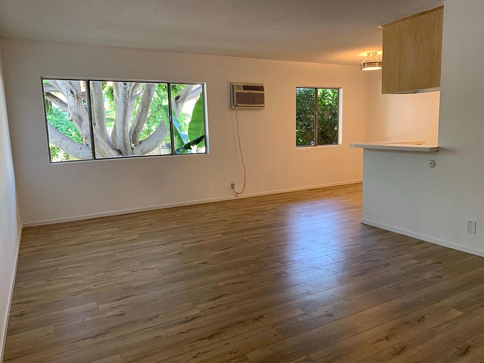 1st image of 1050 N Stanley Ave APT 1