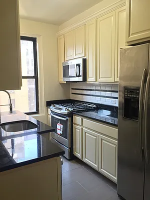 Rented by (Legacy) NY Quality Living Uptown | media 10