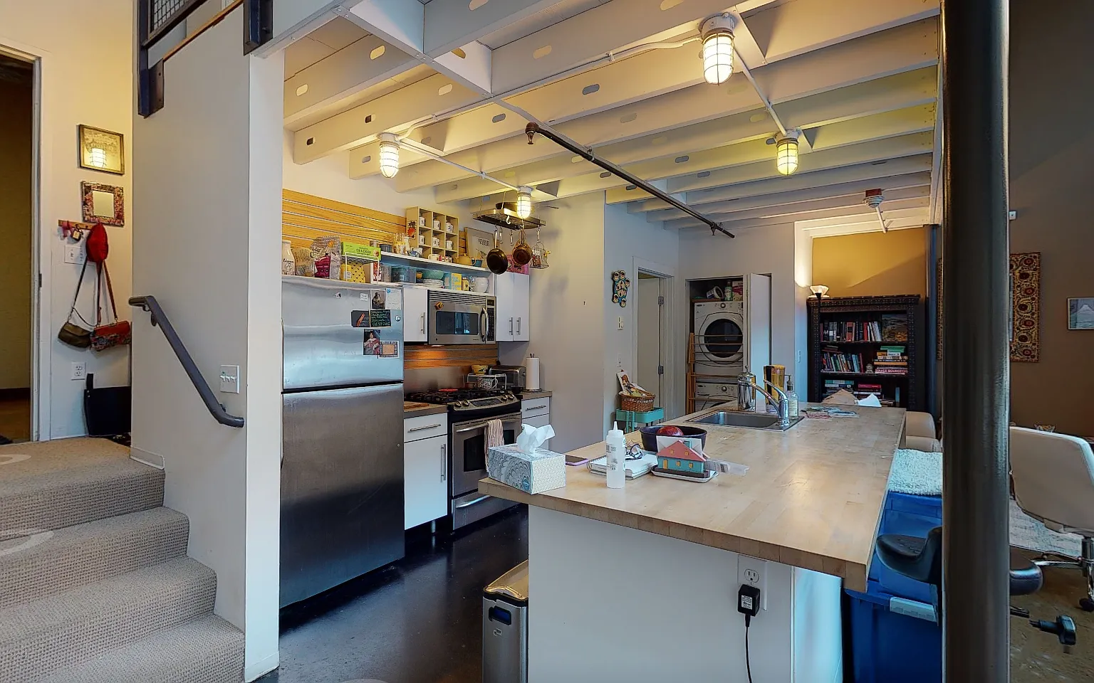 1 bed, 1.5 bath, 814 sqft, $3,350 — Photo 2